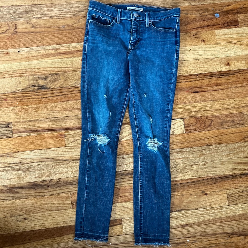 Levi jeans